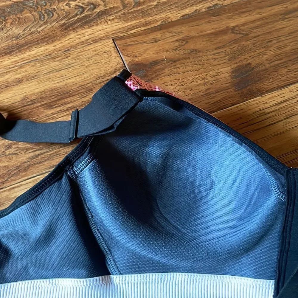 Victoria Secret front zip sexy mesh Sports Bra - Picture 9 of 13